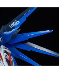 Gundam Freedom ZGMF-X10A : Mobile Suit Gundam SEED Destiny - MG - Ver. 2  | 1/100 | Bandai