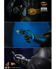 Batman 1989 : MMS693 - Deluxe Version - Sixth Scale Figure | Hot Toys