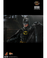 Batman 1989 : MMS693 - Deluxe Version - Sixth Scale Figure | Hot Toys