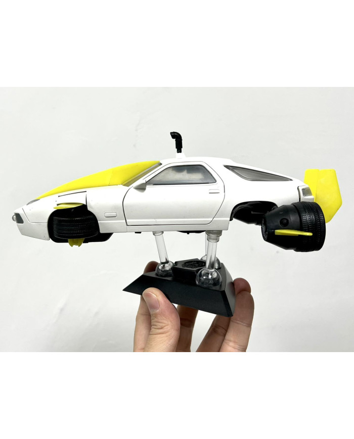 Shark M.A.S.K. Great White Makina MKN02 Ramen Toy